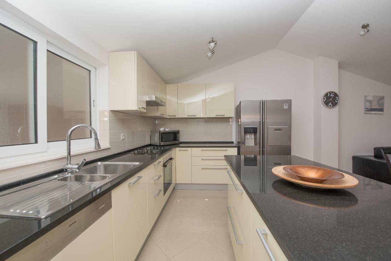 מאקרסקה Apartments Naja מראה חיצוני תמונה