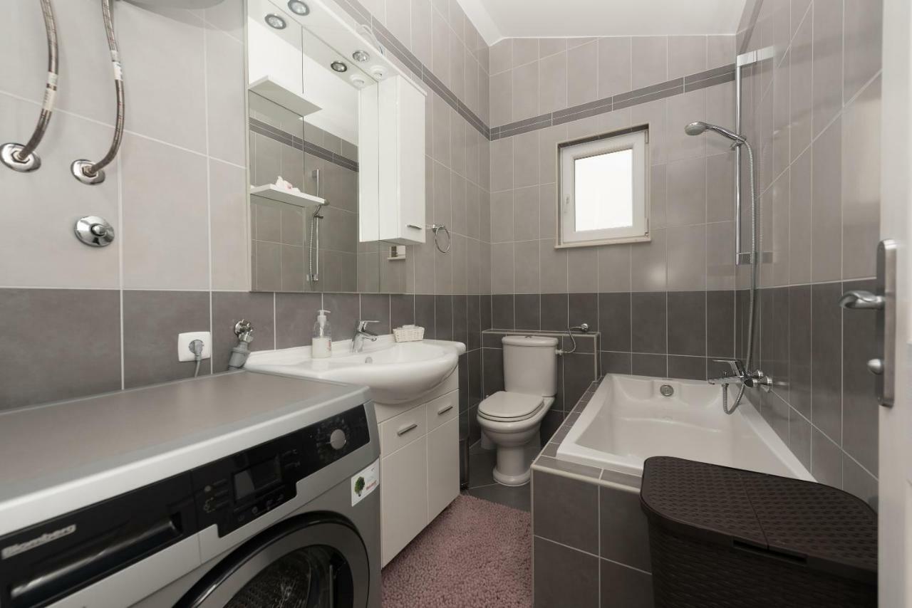 מאקרסקה Apartments Naja מראה חיצוני תמונה