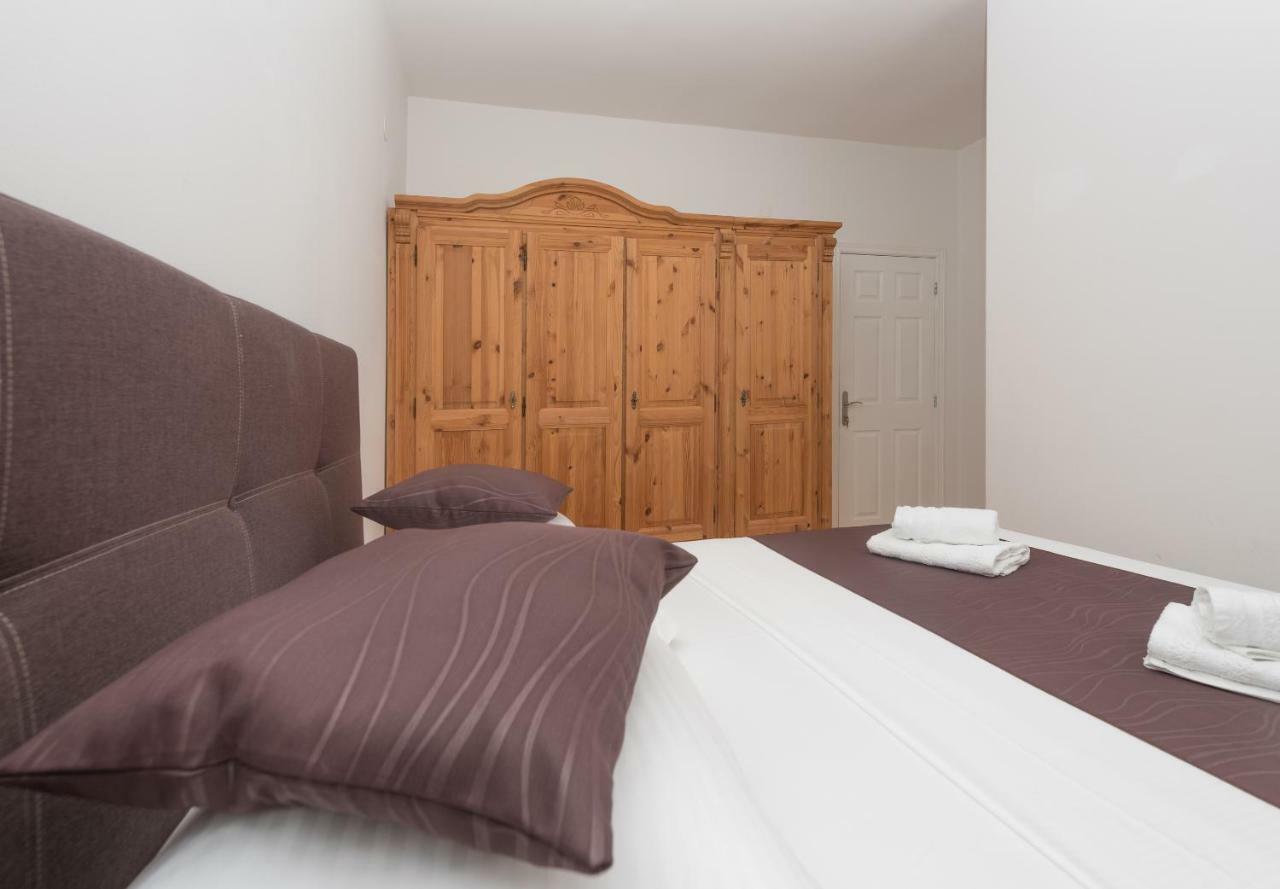 מאקרסקה Apartments Naja מראה חיצוני תמונה